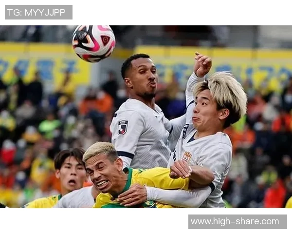 费内巴切女篮与伯塔斯女篮激战正酣谁能在赛场上笑到最后