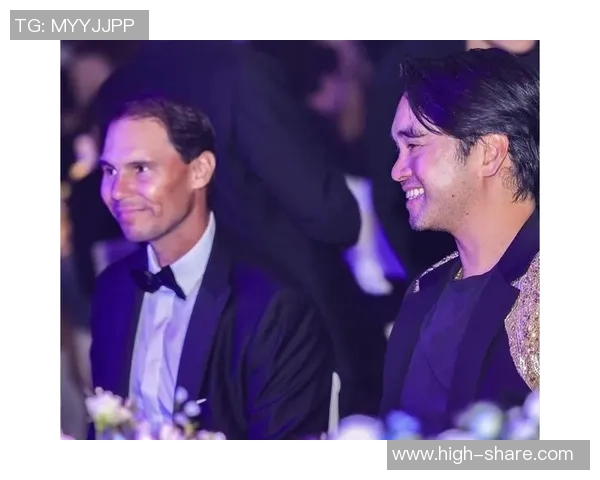 纳达尔配偶现身香港，郑裕彤孙子携妻美意款待，在晚宴上相谈甚欢